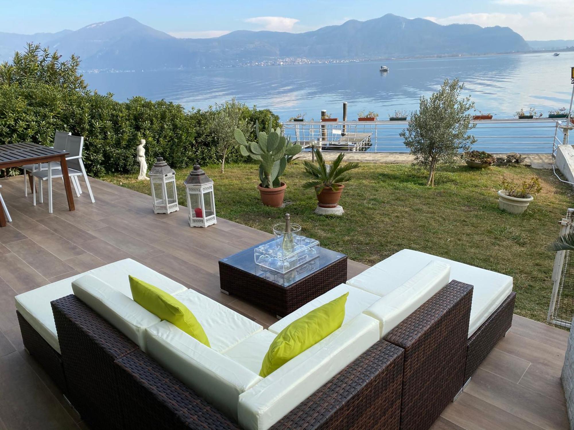 Villa Anastasye Your Lakefront Vacation Rental Predore Exterior photo
