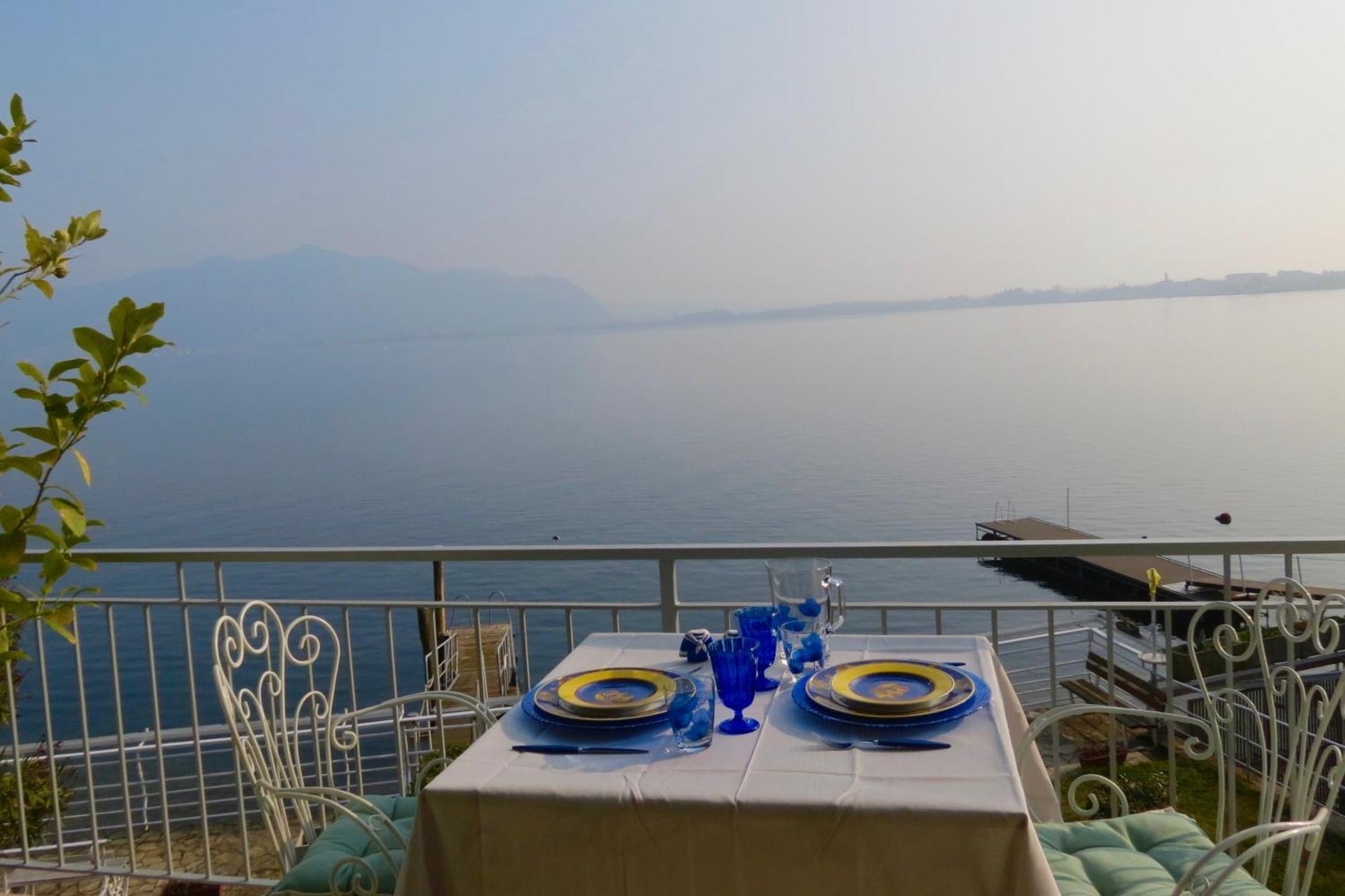Villa Anastasye Your Lakefront Vacation Rental Predore Exterior photo