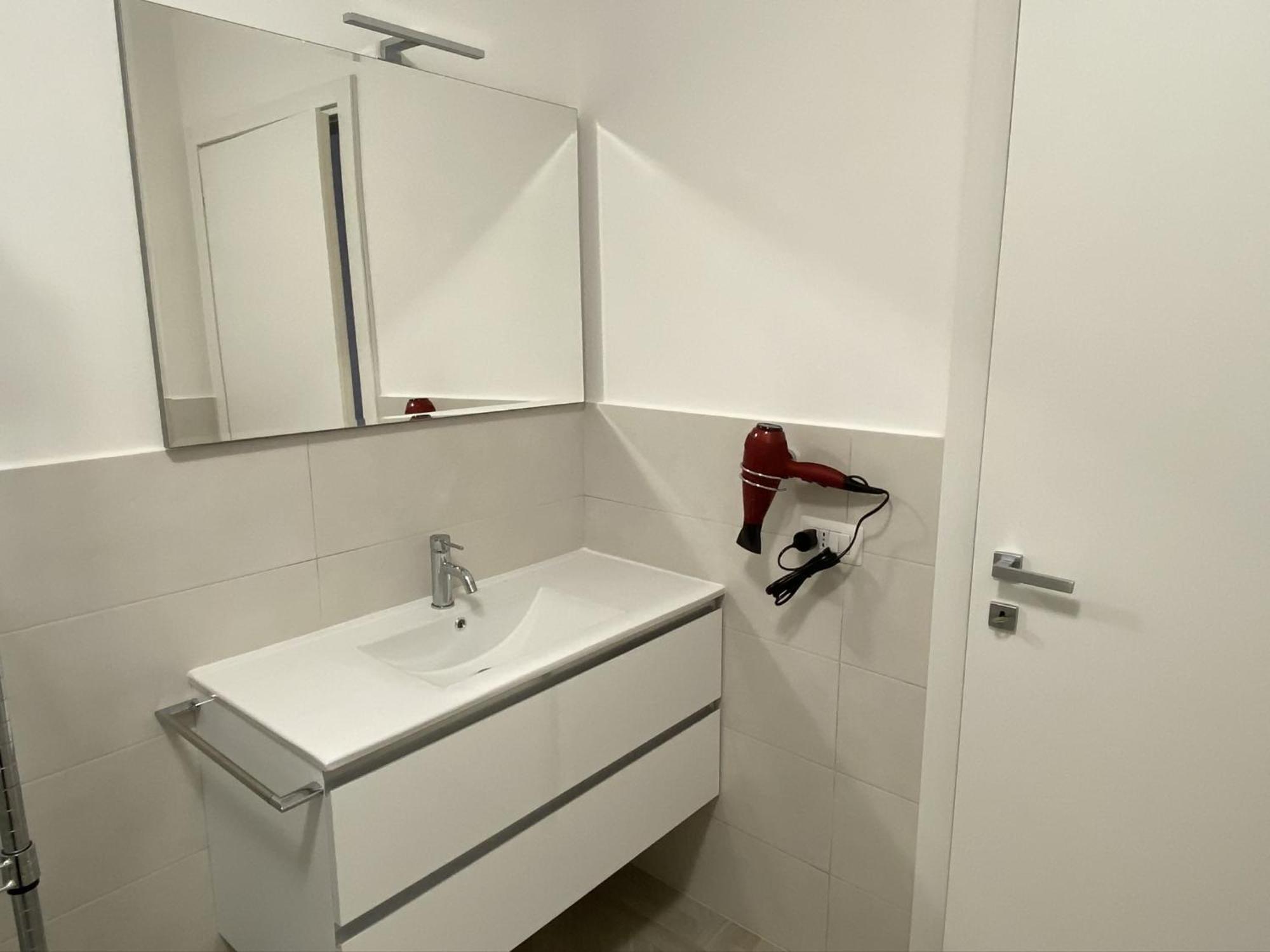 Villa Anastasye Your Lakefront Vacation Rental Predore Room photo